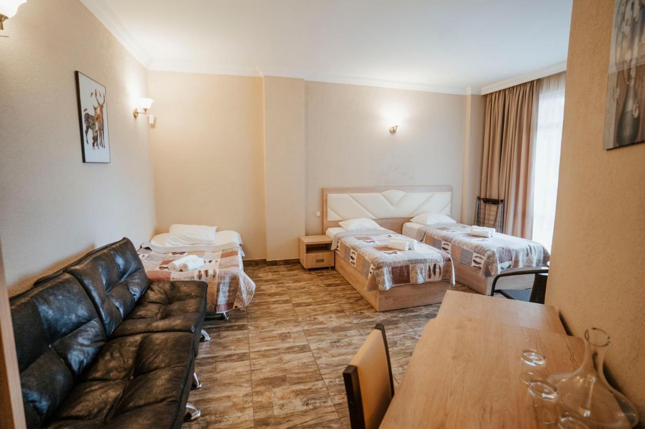 Hotel General Batumi Luaran gambar