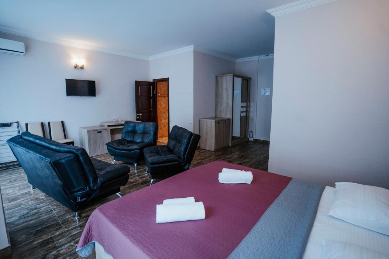 Hotel General Batumi Luaran gambar