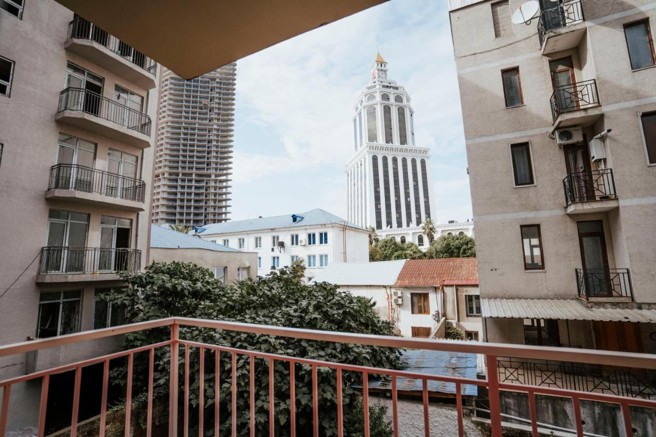 Hotel General Batumi Luaran gambar