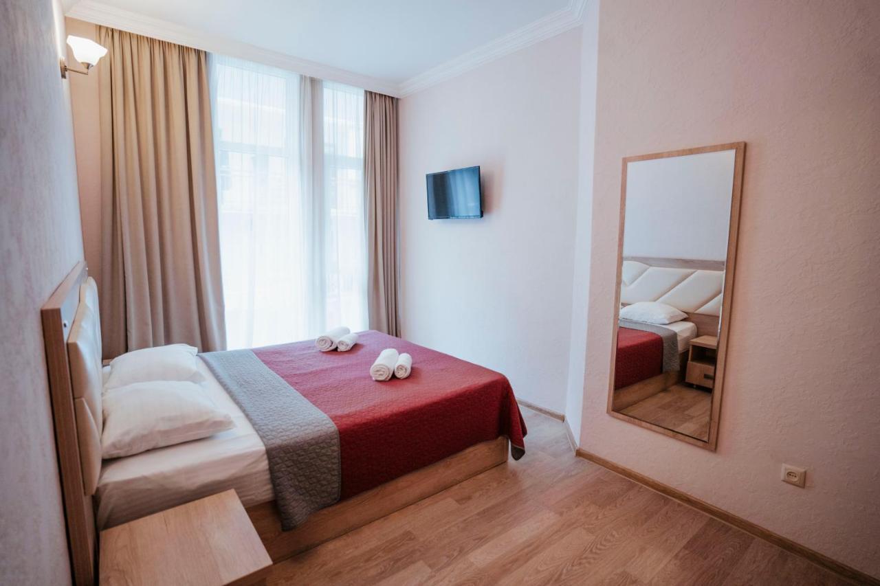 Hotel General Batumi Luaran gambar