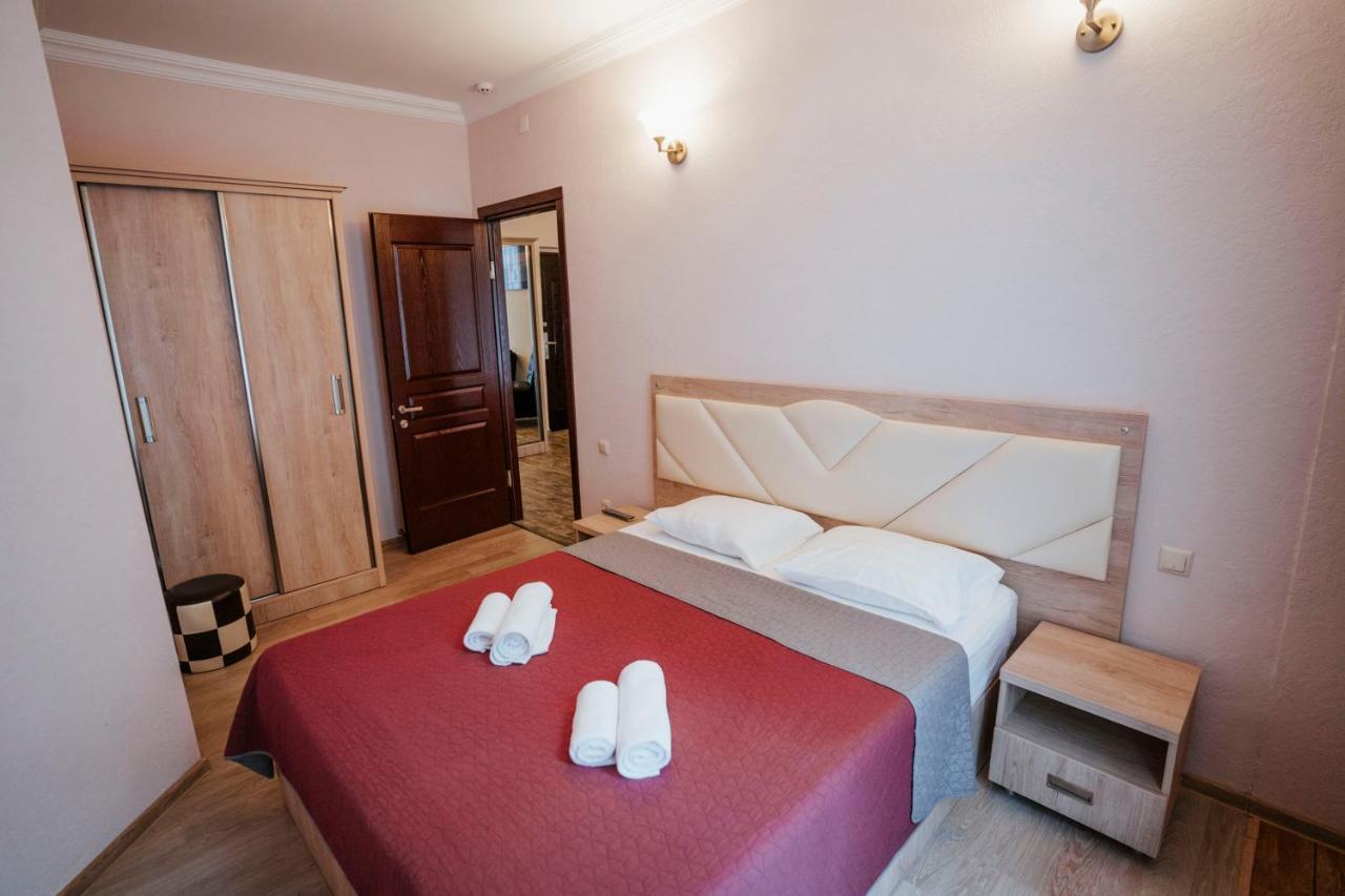 Hotel General Batumi Luaran gambar
