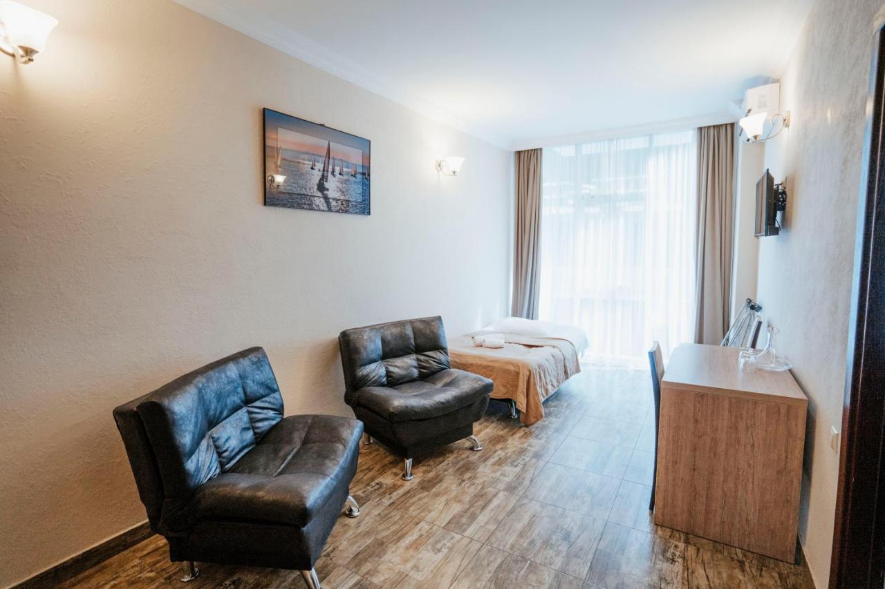 Hotel General Batumi Luaran gambar